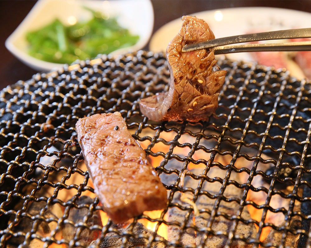 炭火焼肉しょうえん